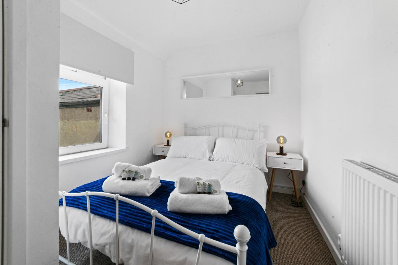Village Cwtch Whitchurch 2 Bedroom Apartment Cardiff Esterno foto