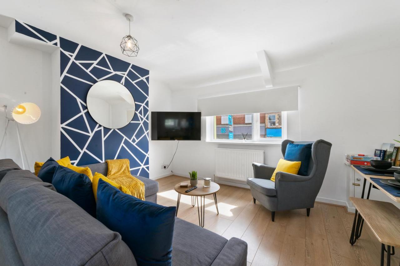 Village Cwtch Whitchurch 2 Bedroom Apartment Cardiff Esterno foto